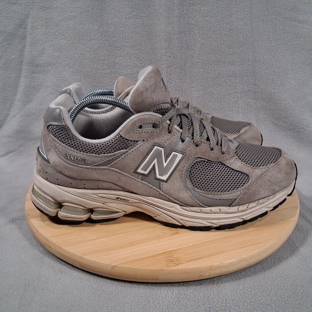 New Balance 2002R Mens Size 10 Grey Marblehead Suede Running Shoes ML2002RC